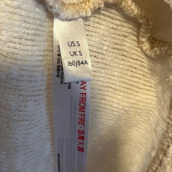 Urban Outfitters Out from Under Top Cream Terrycloth Long Sleeve V Neck Sz S - Picture 4 of 6